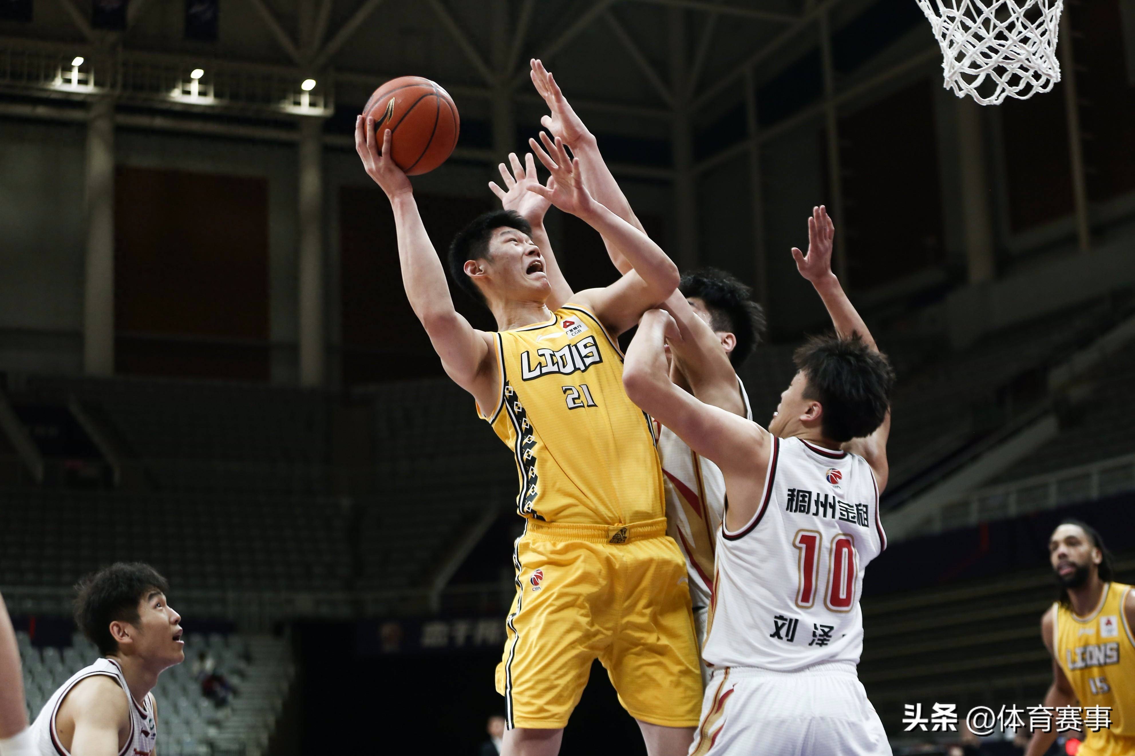 冲刺阶段欧联焦点战；广厦男篮造点机会；管理层满意；年轻球员得到机会的简单介绍-开云官方入口